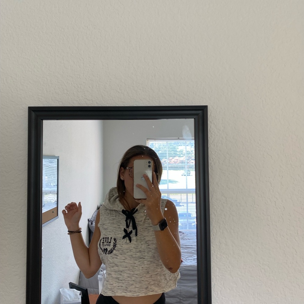 Cut Off Hoodie